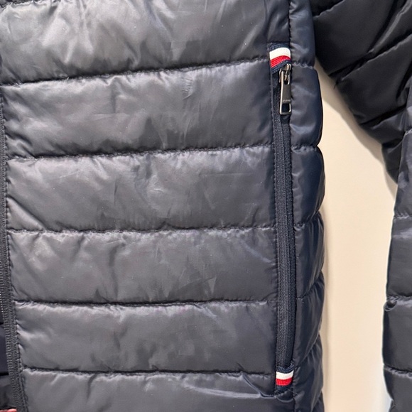 ✨Host pick✨Tommy Hilfiger Unisex Navy Puffer Jacket - Picture 3 of 6